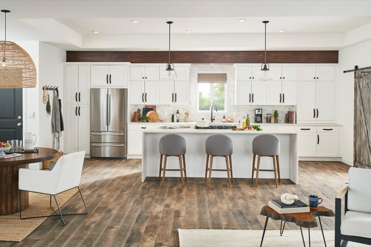 Endeavor Emerson Polar kitchen front view